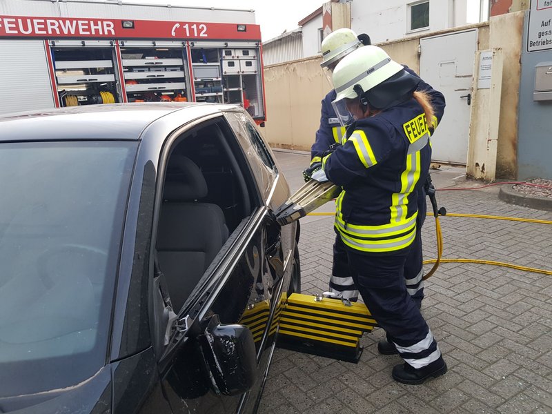 Rettungsspreizer im Einsatz