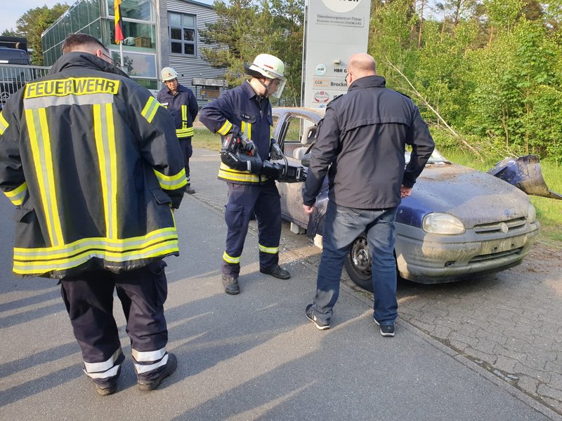 Testen der hydraulischen Schere