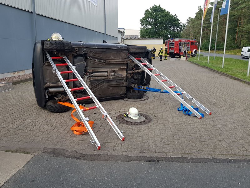 Fahrzeug abgestützt