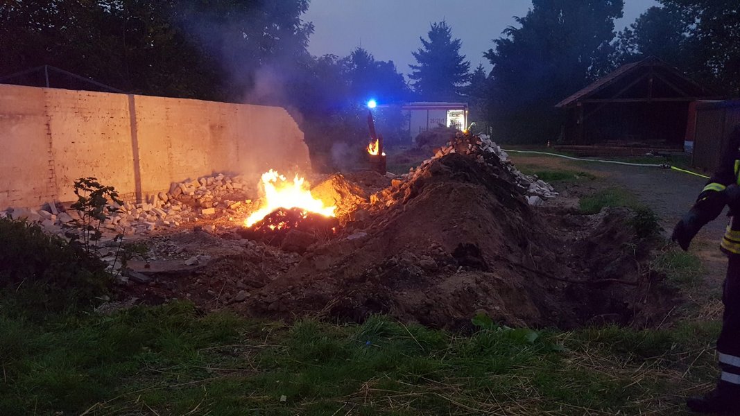 Feuer im Hinterhof