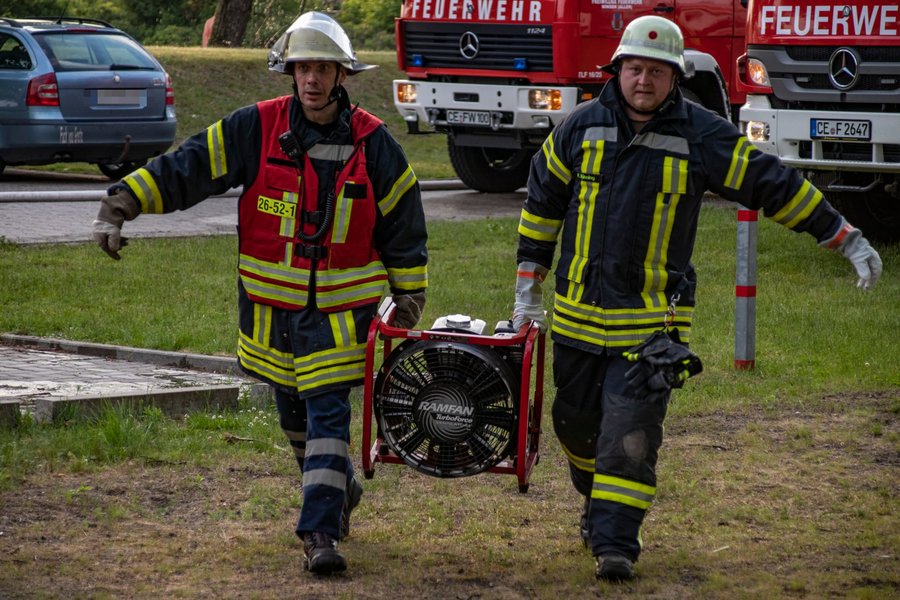 Verteiler befielt Wasser marsch